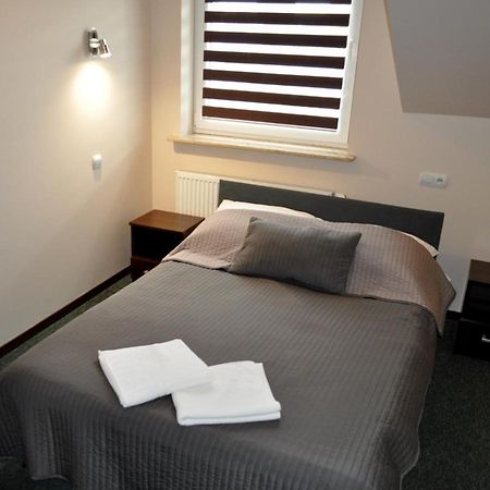 Hotel Pauza Radzyń Podlaski Kültér fotó