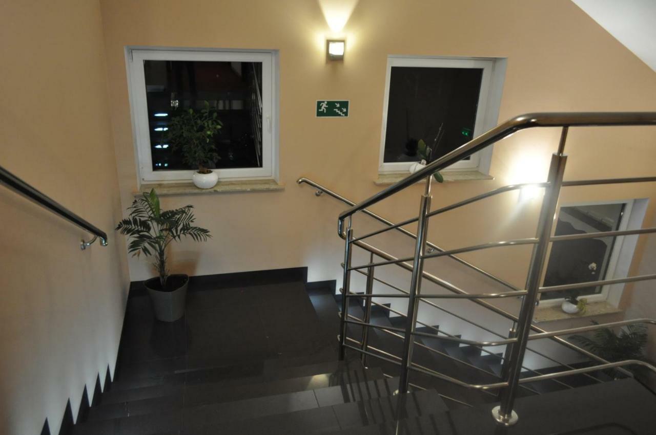 Hotel Pauza Radzyń Podlaski Kültér fotó
