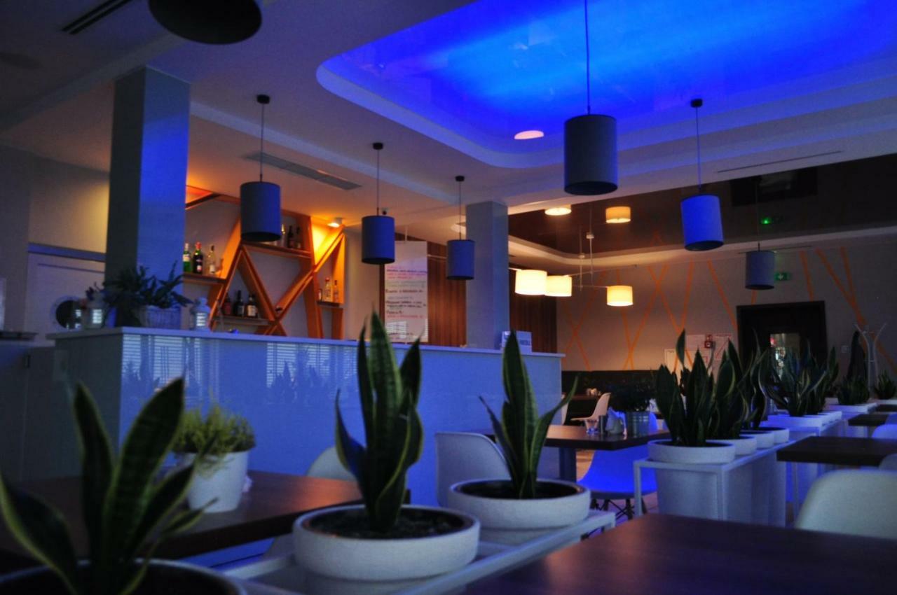 Hotel Pauza Radzyń Podlaski Kültér fotó